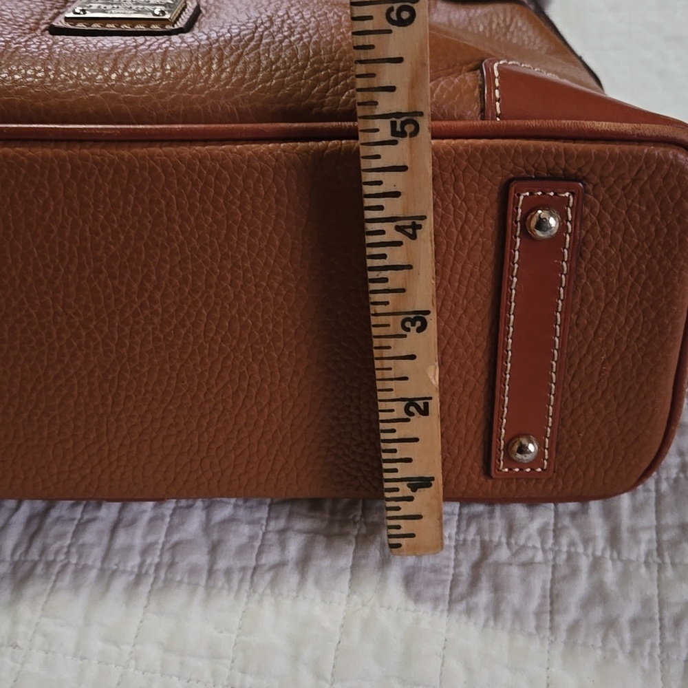 Dooney & Bourke Cognac Pebble Leather Hobo Bag Great Everyday Bag Roomy - Picture 5 of 13